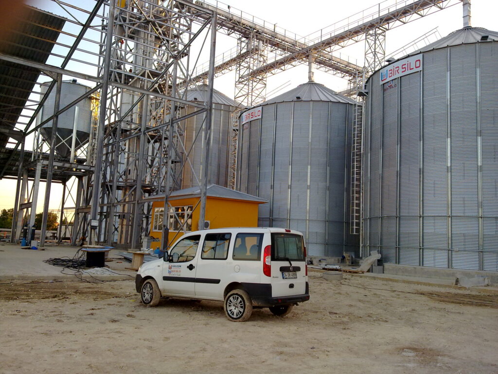 Yürüme Yolu Ve Elevatör Kulesi 29072010142