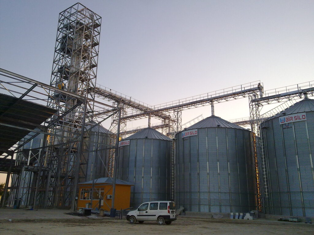 Yürüme Yolu Ve Elevatör Kulesi 29072010143